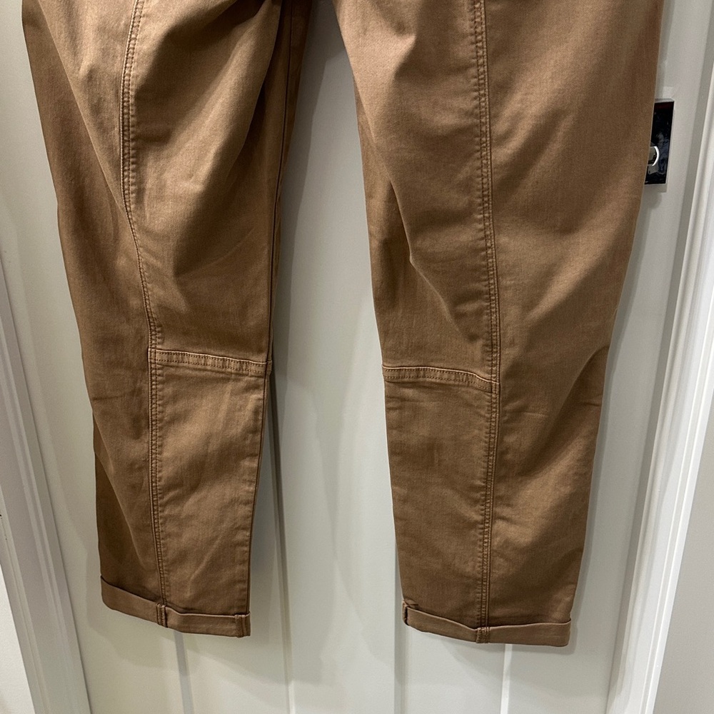 NWT White House Black Market Pret-A-Pedi Tan Cropped Pants 12 - Picture 7 of 10